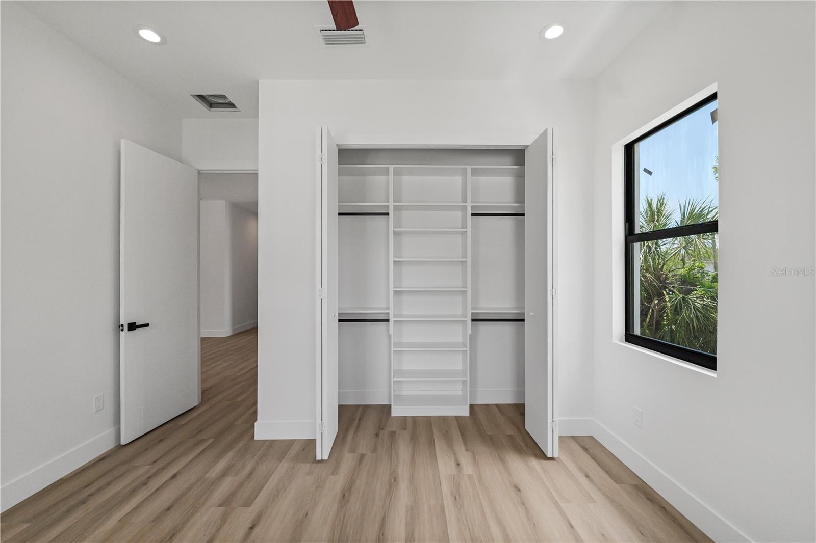 2308 N ELCOE DR, TAMPA, FL, 33603