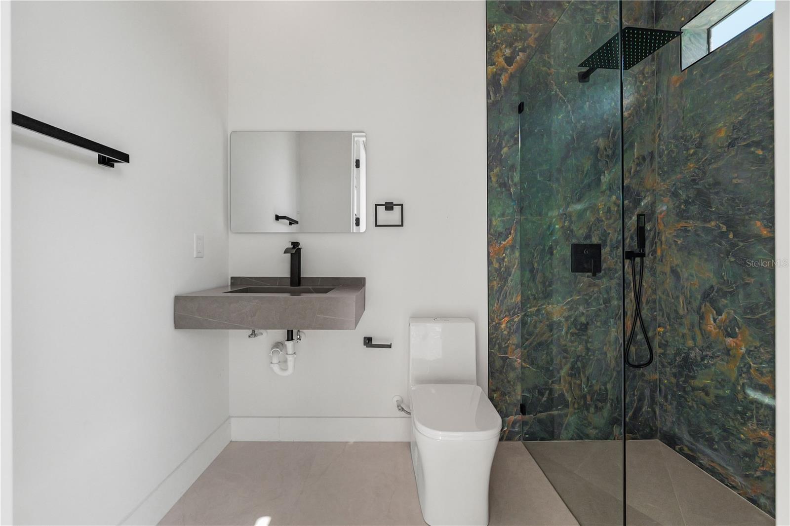 2308 N ELCOE DR, TAMPA, FL, 33603