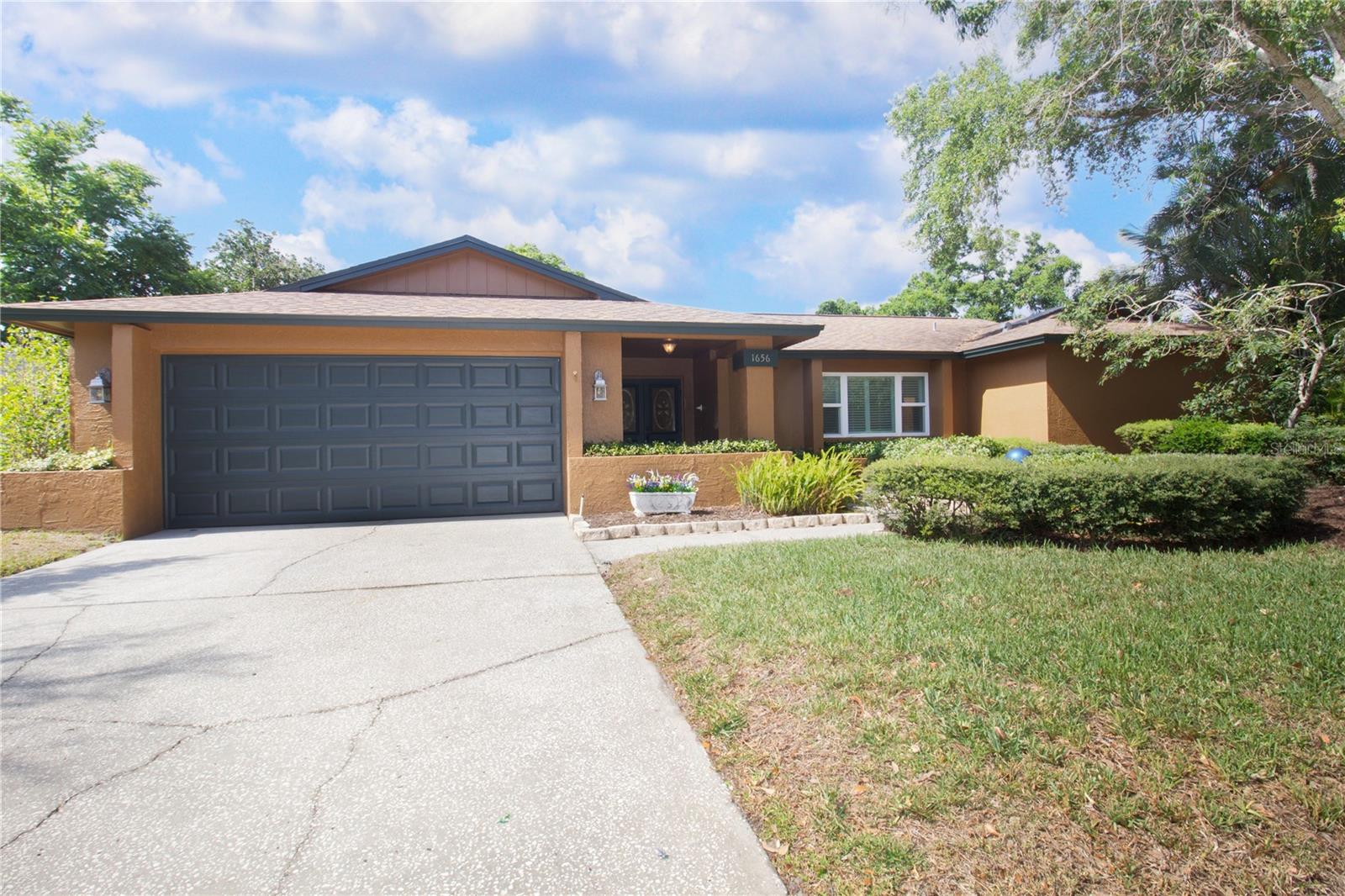 1656 BRAE MOOR LN, DUNEDIN, FL, 34698