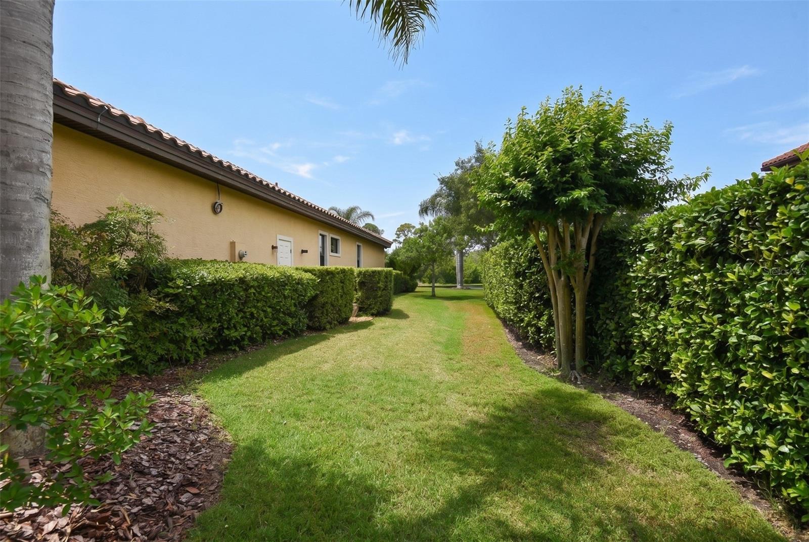 204 WILLOW OAK WAY, PALM COAST, FL, 32137