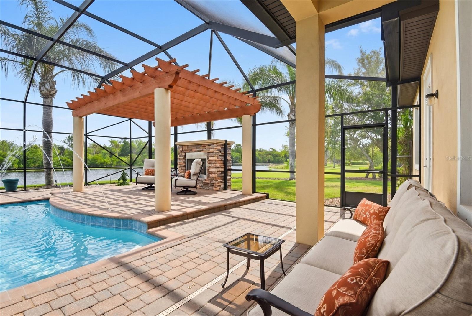 204 WILLOW OAK WAY, PALM COAST, FL, 32137