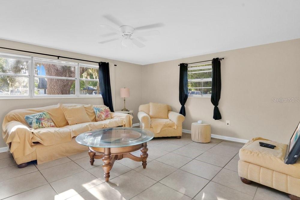 218 DENNIS AVE, WINTER HAVEN, FL, 33880