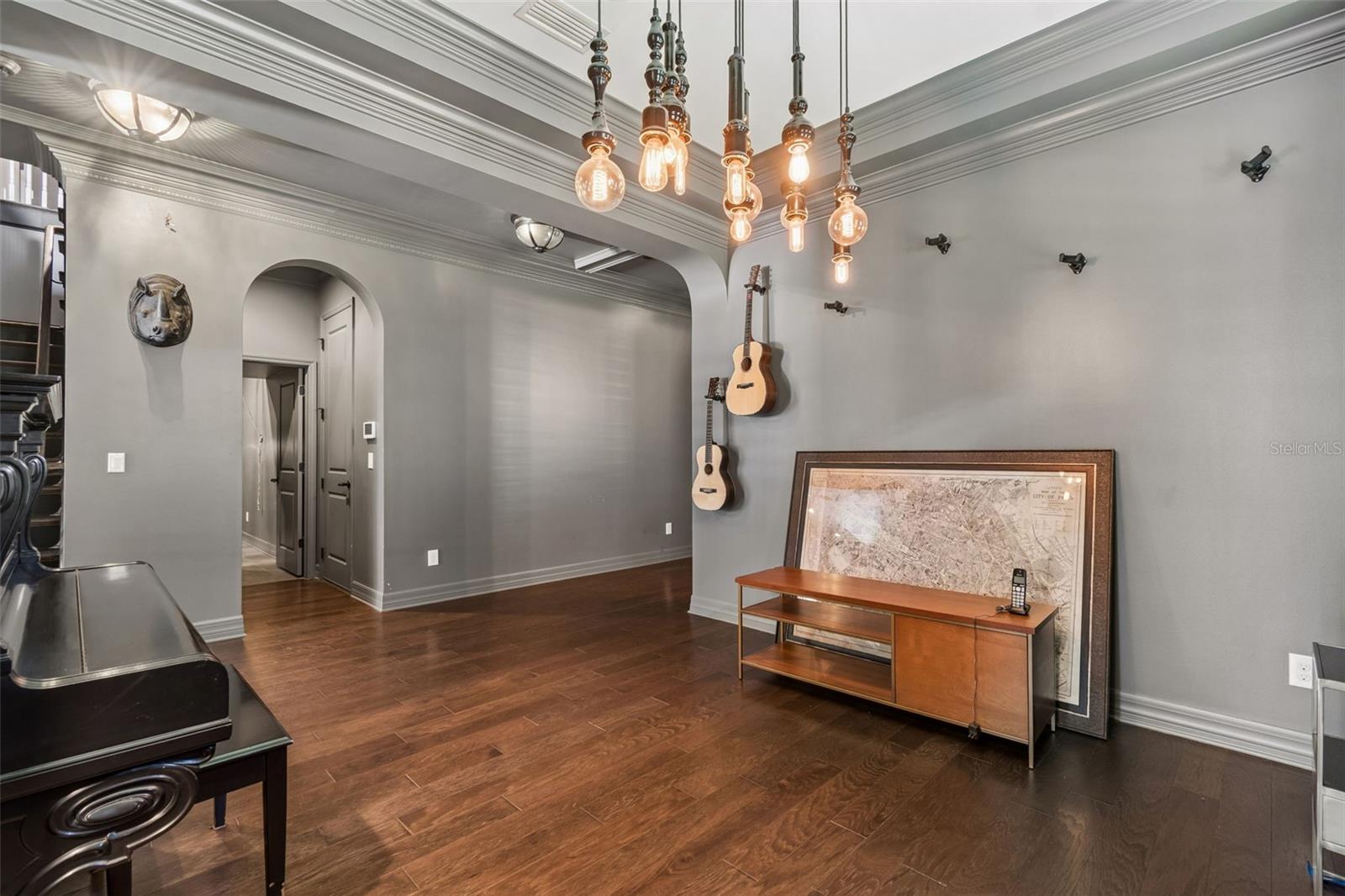 14320 AVON FARMS DR, TAMPA, FL, 33618