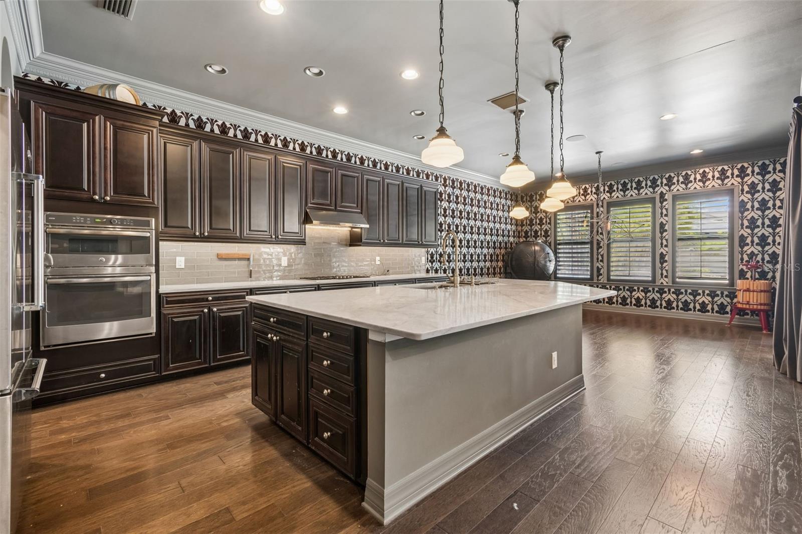 14320 AVON FARMS DR, TAMPA, FL, 33618