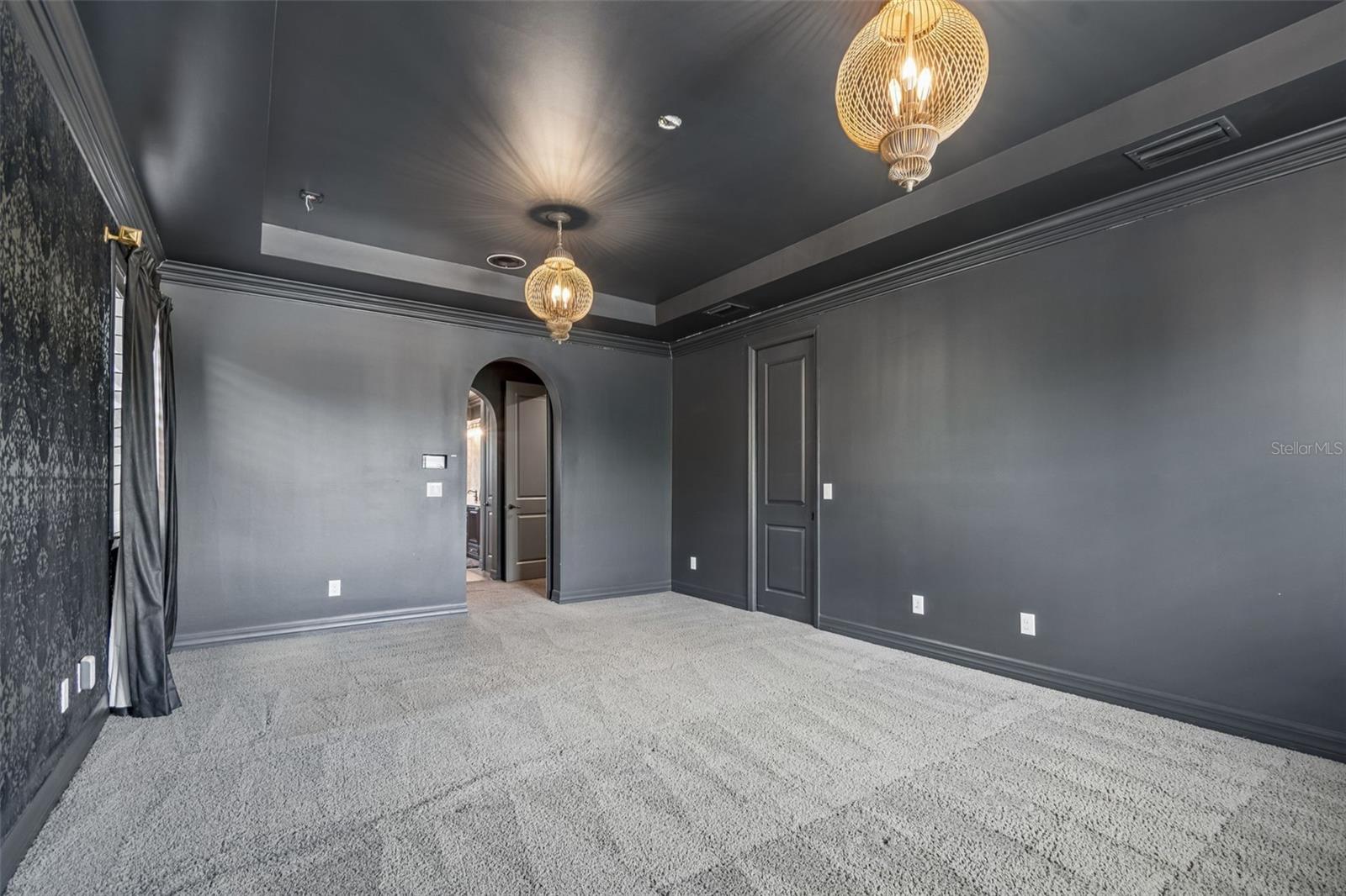 14320 AVON FARMS DR, TAMPA, FL, 33618