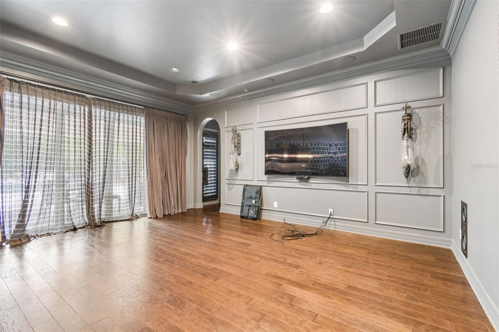 14320 AVON FARMS DR, TAMPA, FL, 33618