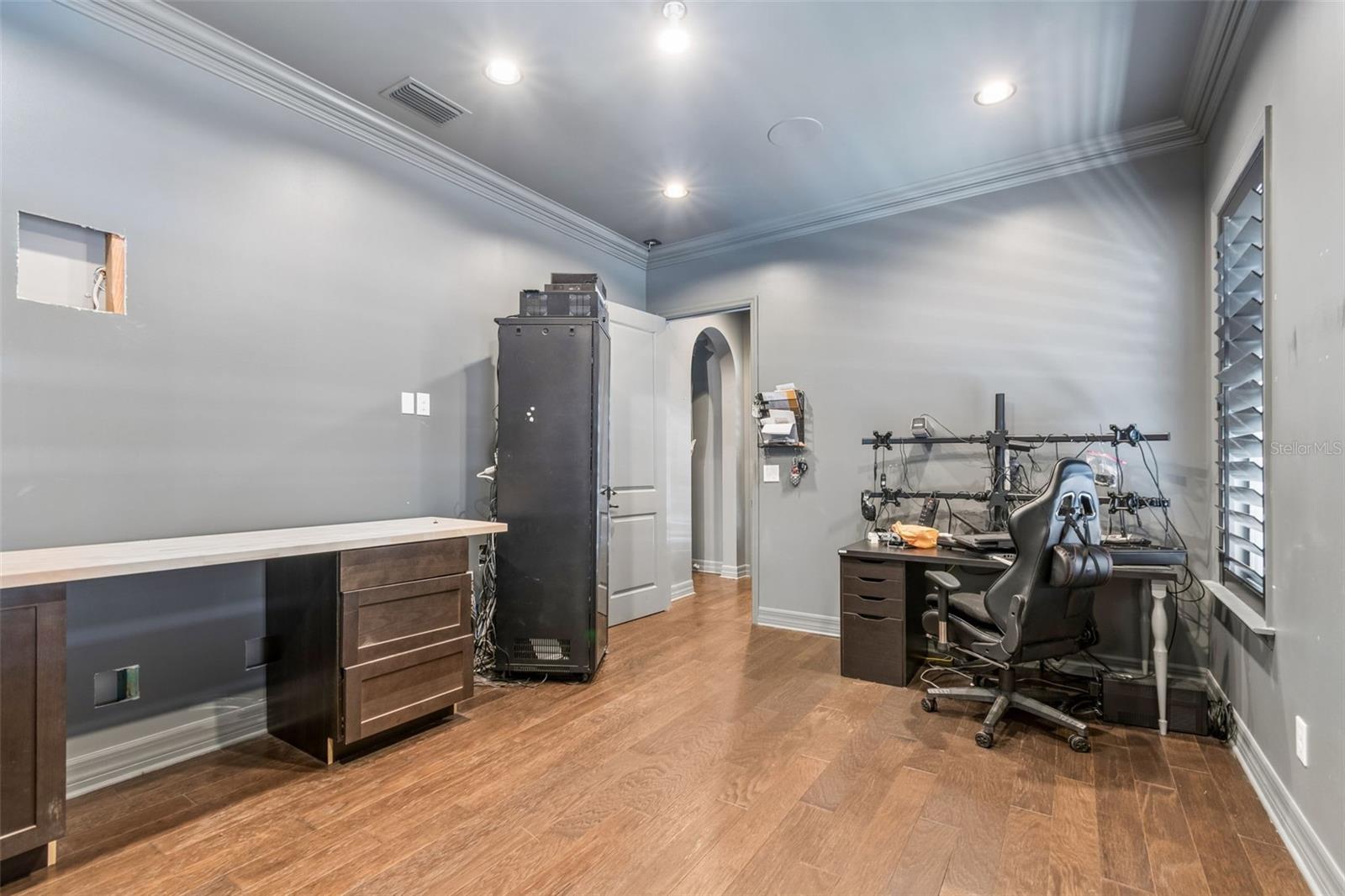 14320 AVON FARMS DR, TAMPA, FL, 33618