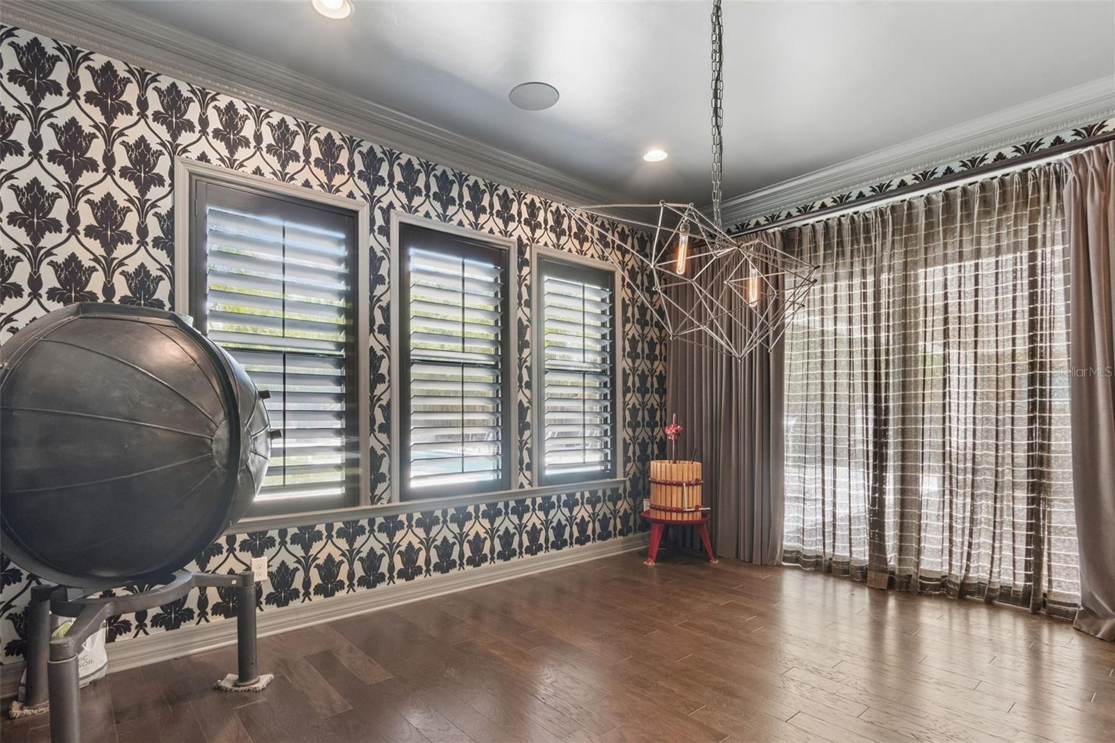 14320 AVON FARMS DR, TAMPA, FL, 33618