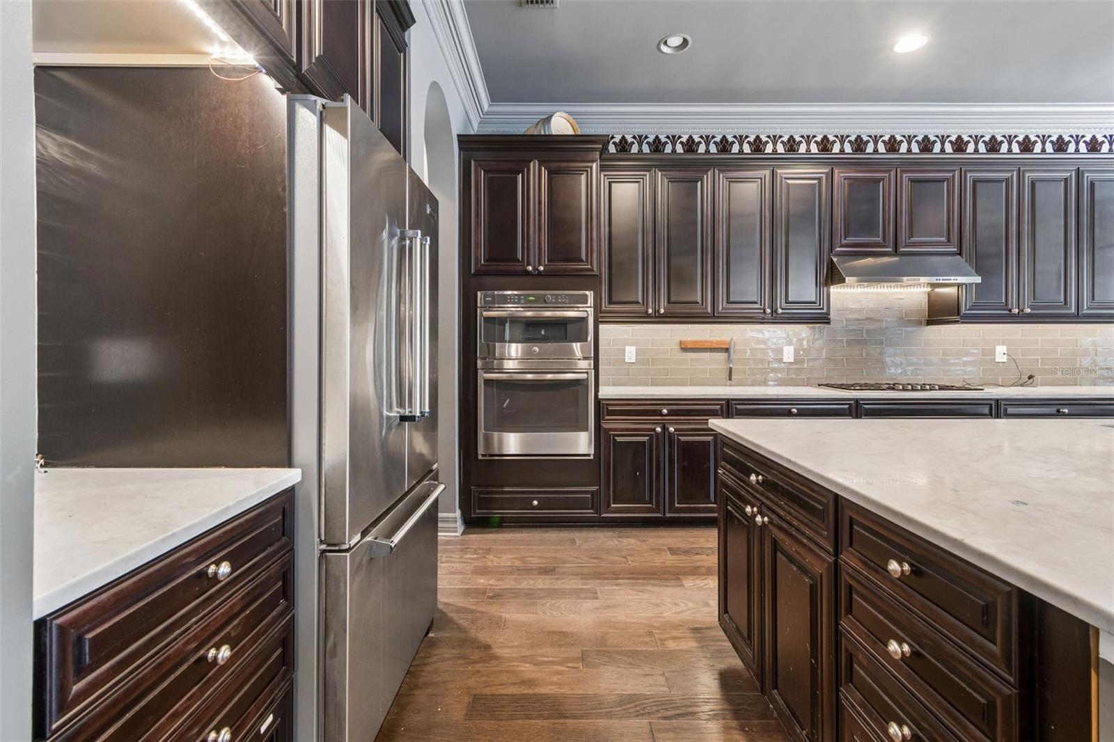 14320 AVON FARMS DR, TAMPA, FL, 33618