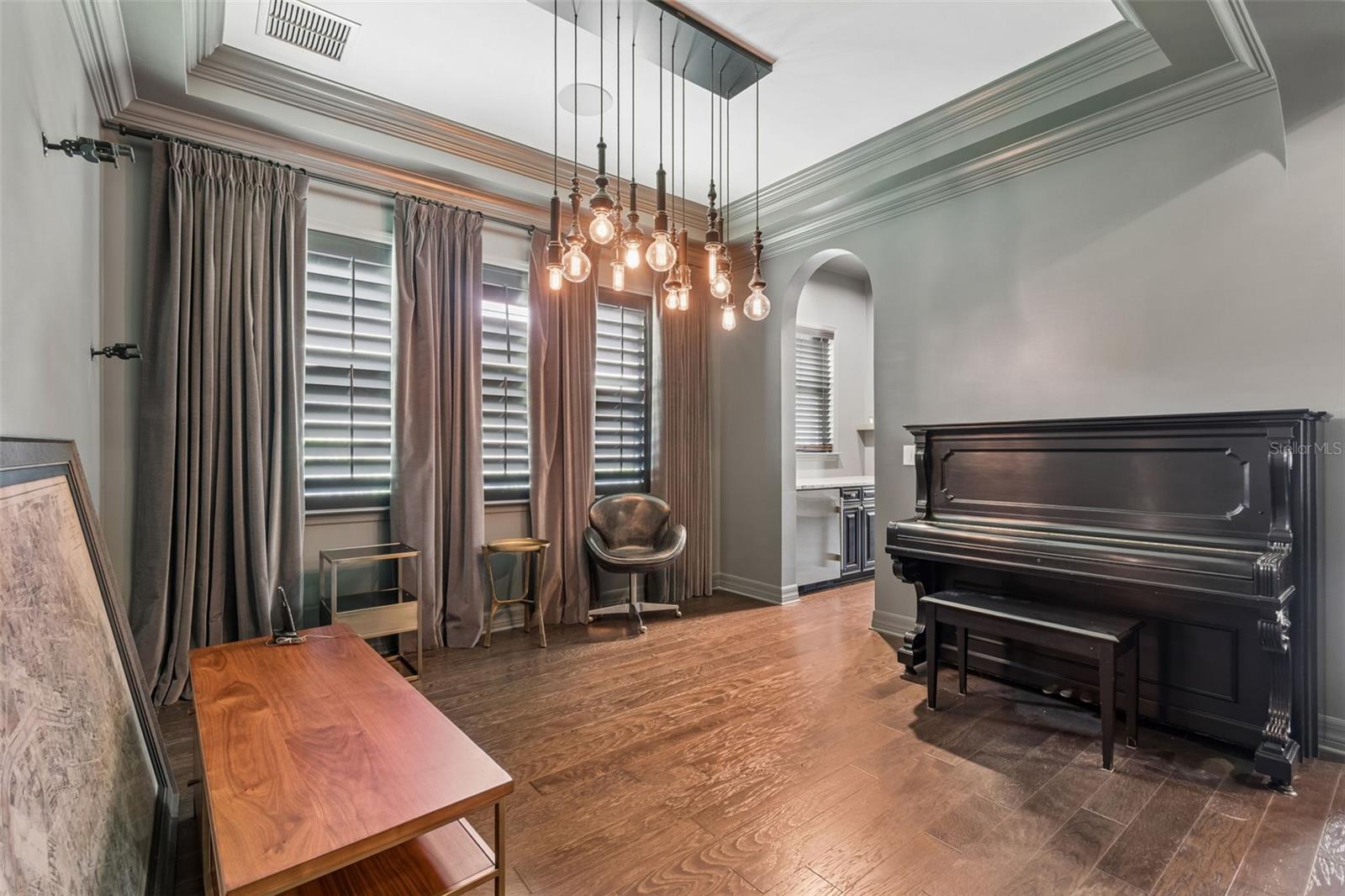 14320 AVON FARMS DR, TAMPA, FL, 33618