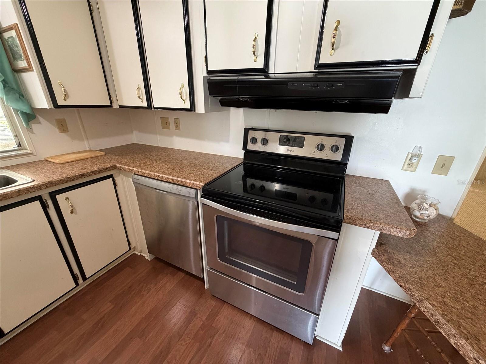 930 TARRSON BLVD, LADY LAKE, FL, 32159