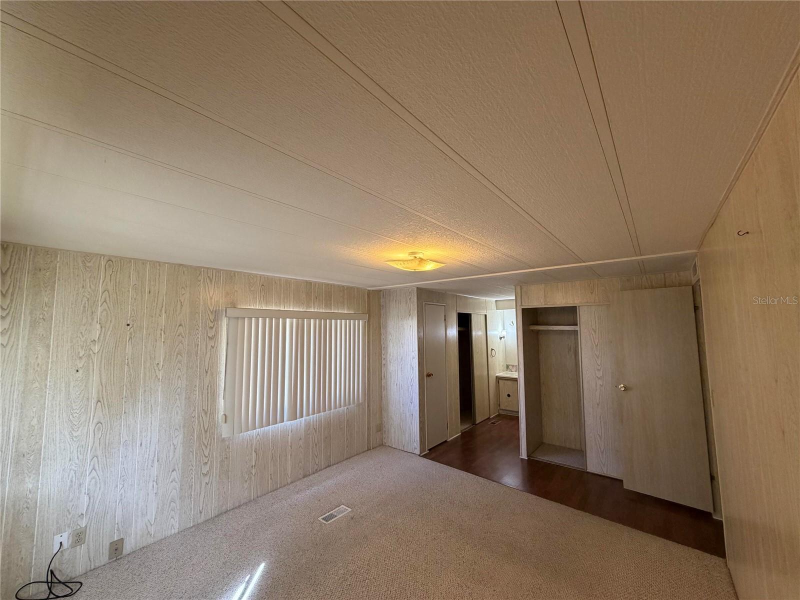 930 TARRSON BLVD, LADY LAKE, FL, 32159