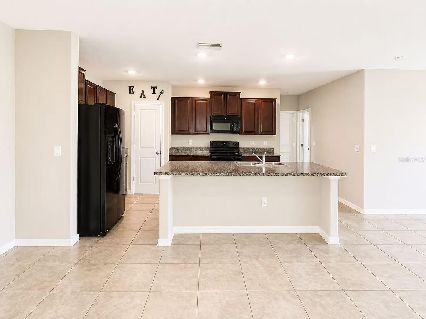 7406 ROSY PERIWINKLE CT, TAMPA, FL, 33619