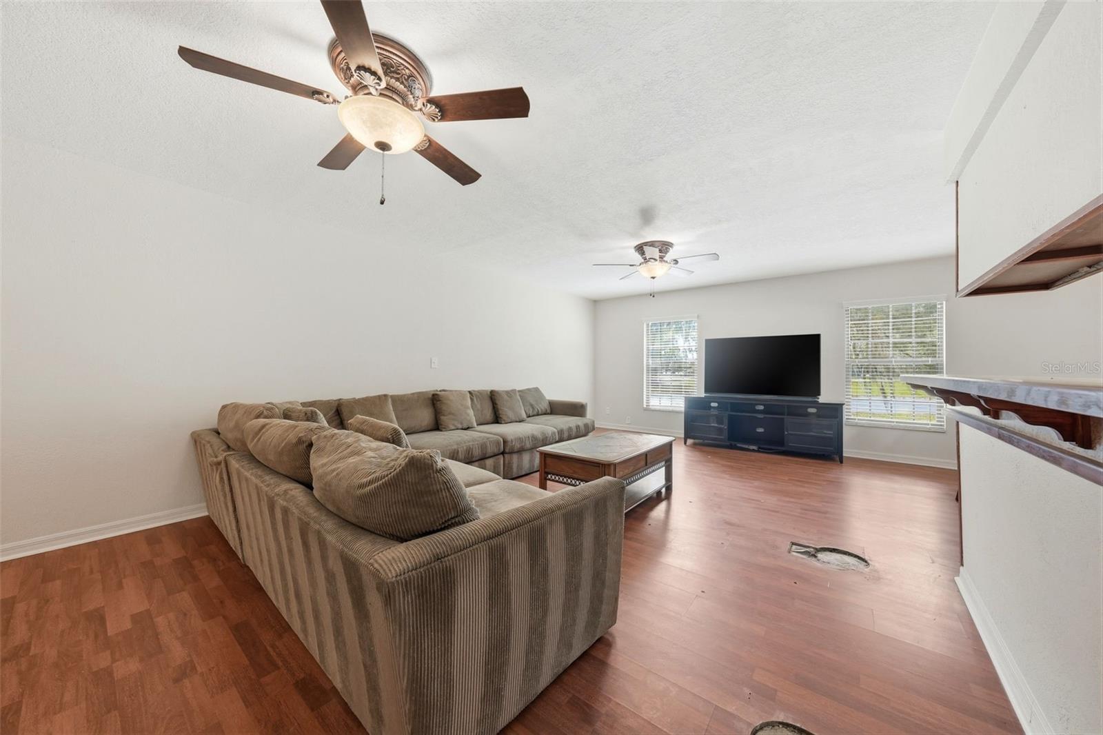 100 E OAK TERRACE DR #B2, LEESBURG, FL, 34748