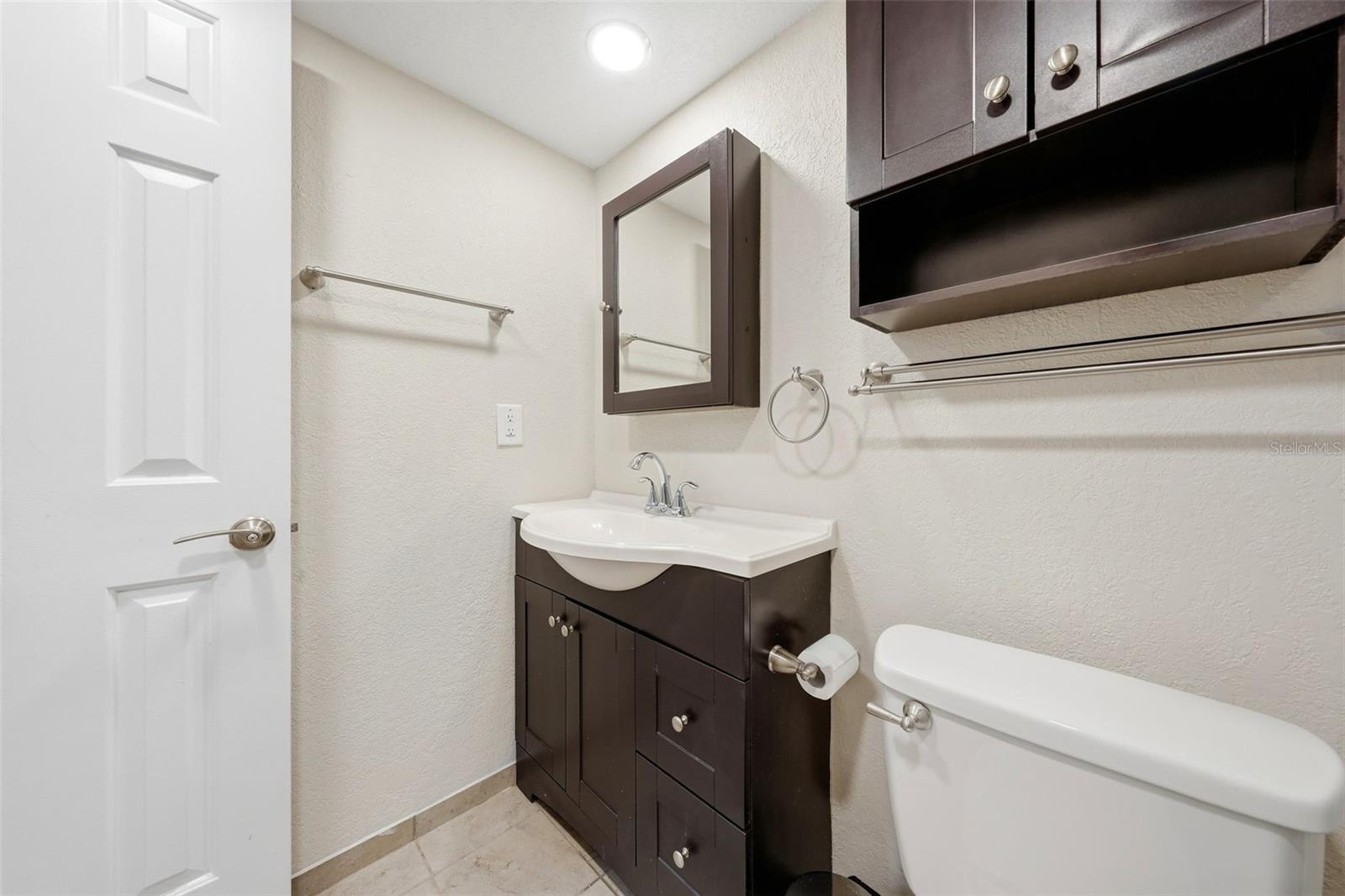 100 E OAK TERRACE DR #B2, LEESBURG, FL, 34748