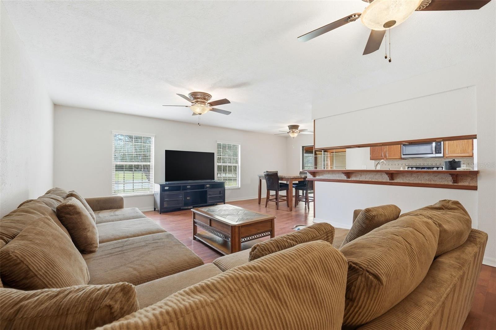 100 E OAK TERRACE DR #B2, LEESBURG, FL, 34748