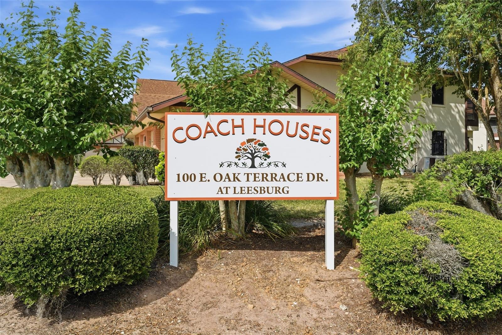 100 E OAK TERRACE DR #B2, LEESBURG, FL, 34748
