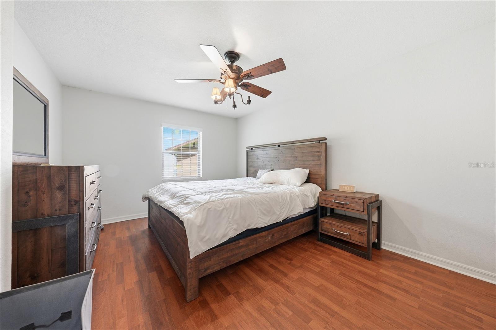 100 E OAK TERRACE DR #B2, LEESBURG, FL, 34748