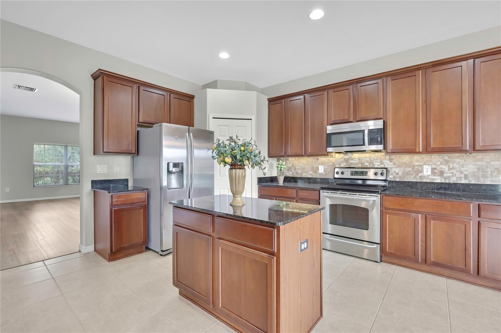10536 CORAL KEY AVE, TAMPA, FL, 33647