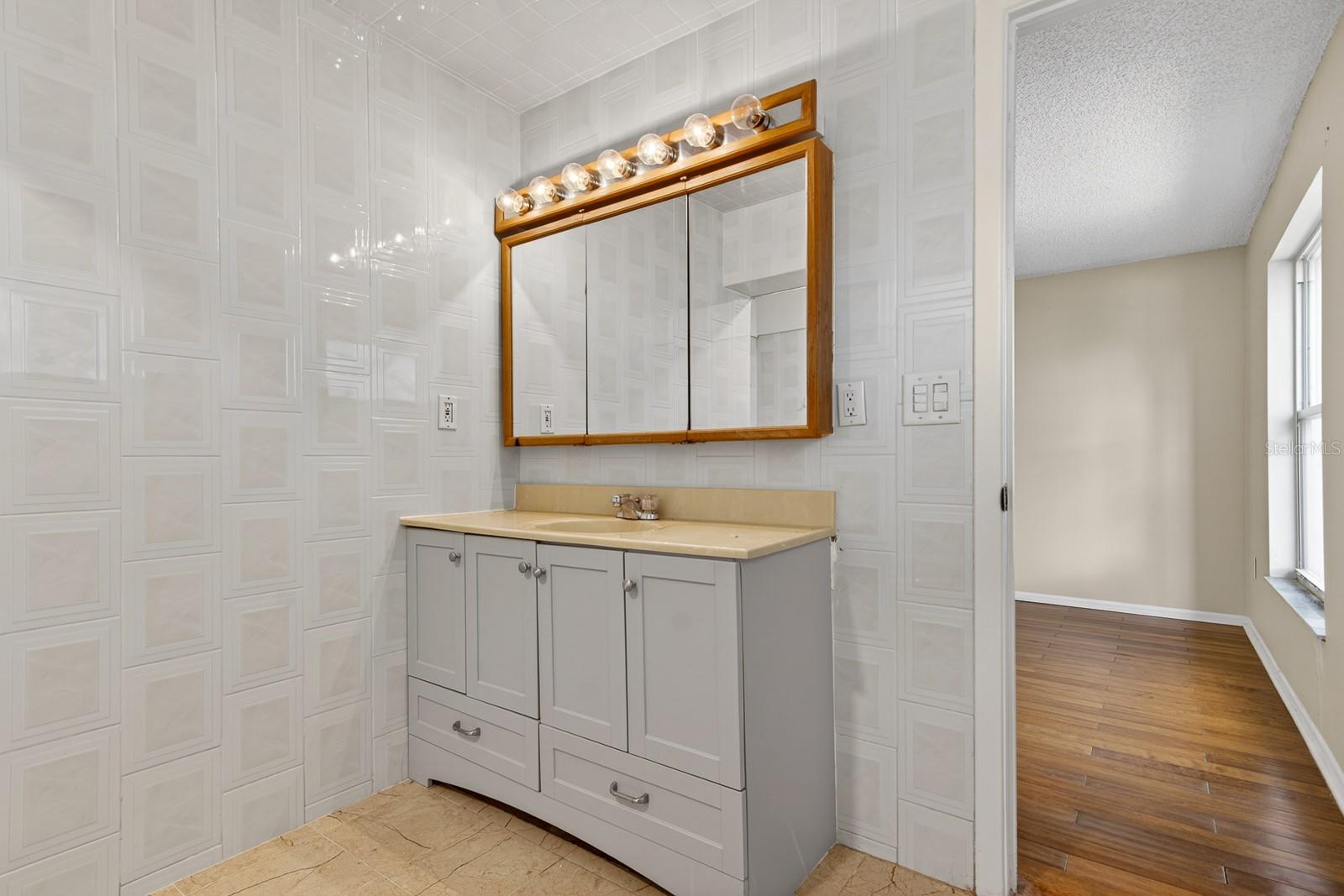 6802 LASSEN AVE, NEW PORT RICHEY, FL, 34655