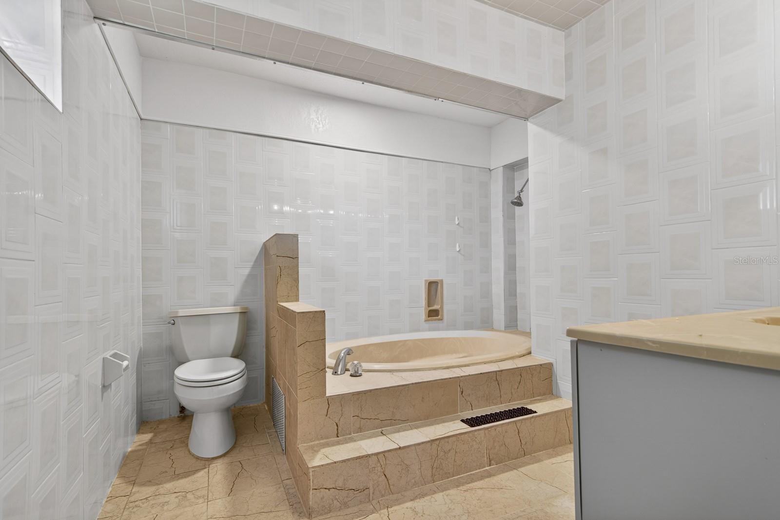 6802 LASSEN AVE, NEW PORT RICHEY, FL, 34655