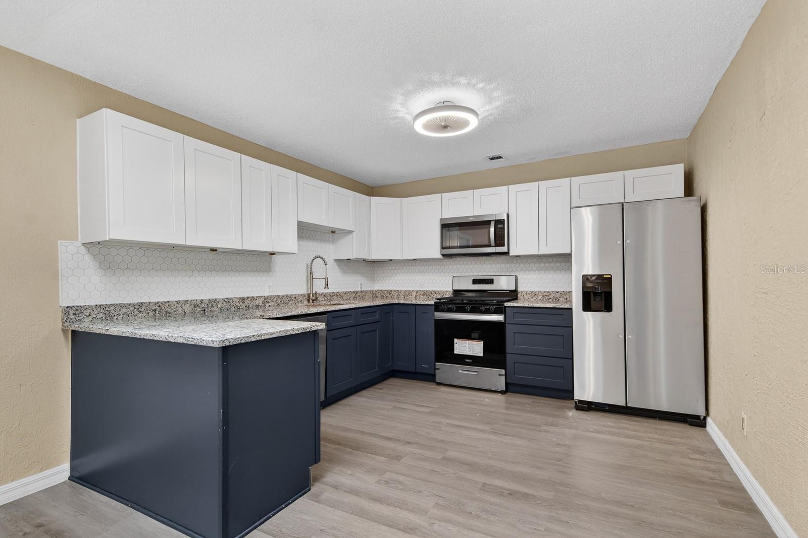 6802 LASSEN AVE, NEW PORT RICHEY, FL, 34655