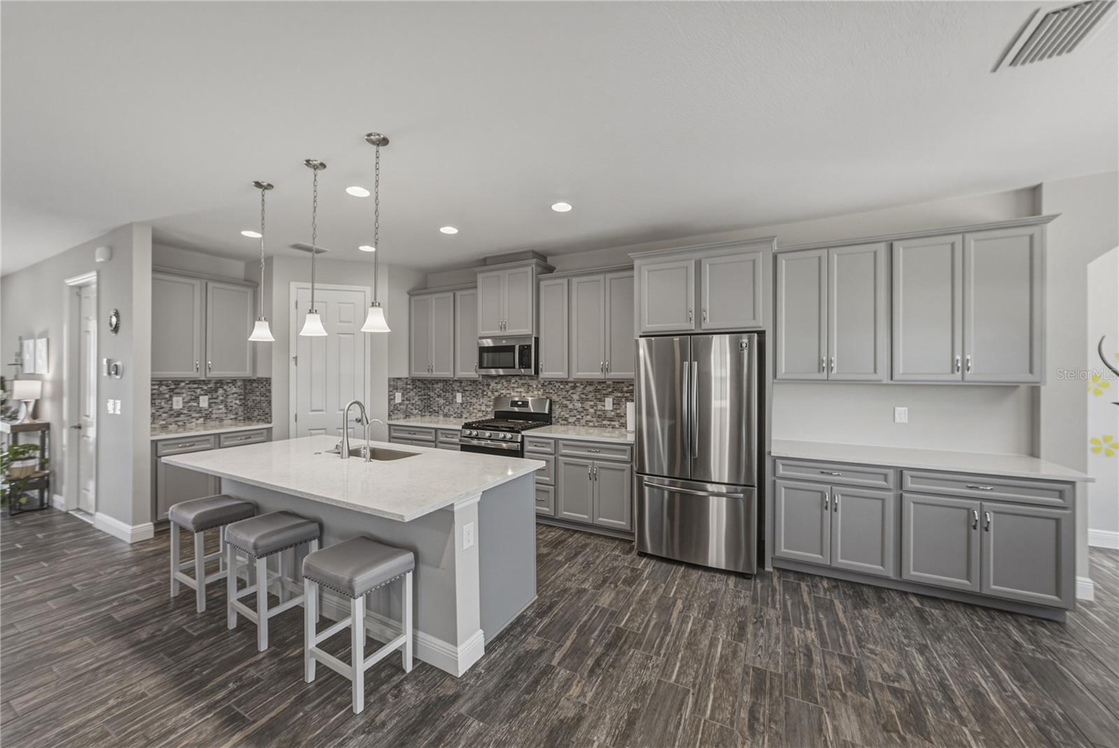 14633 RED CASTLE AVE, LITHIA, FL, 33547
