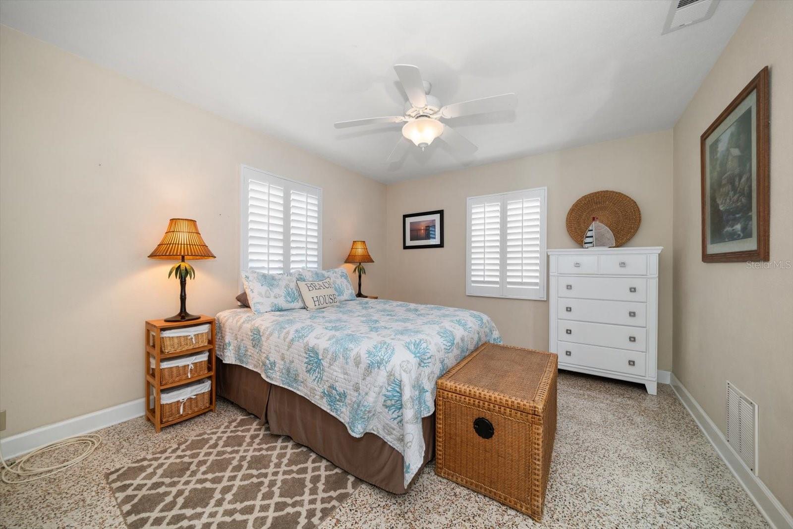 301 CEVERA DR, DUNEDIN, FL, 34698