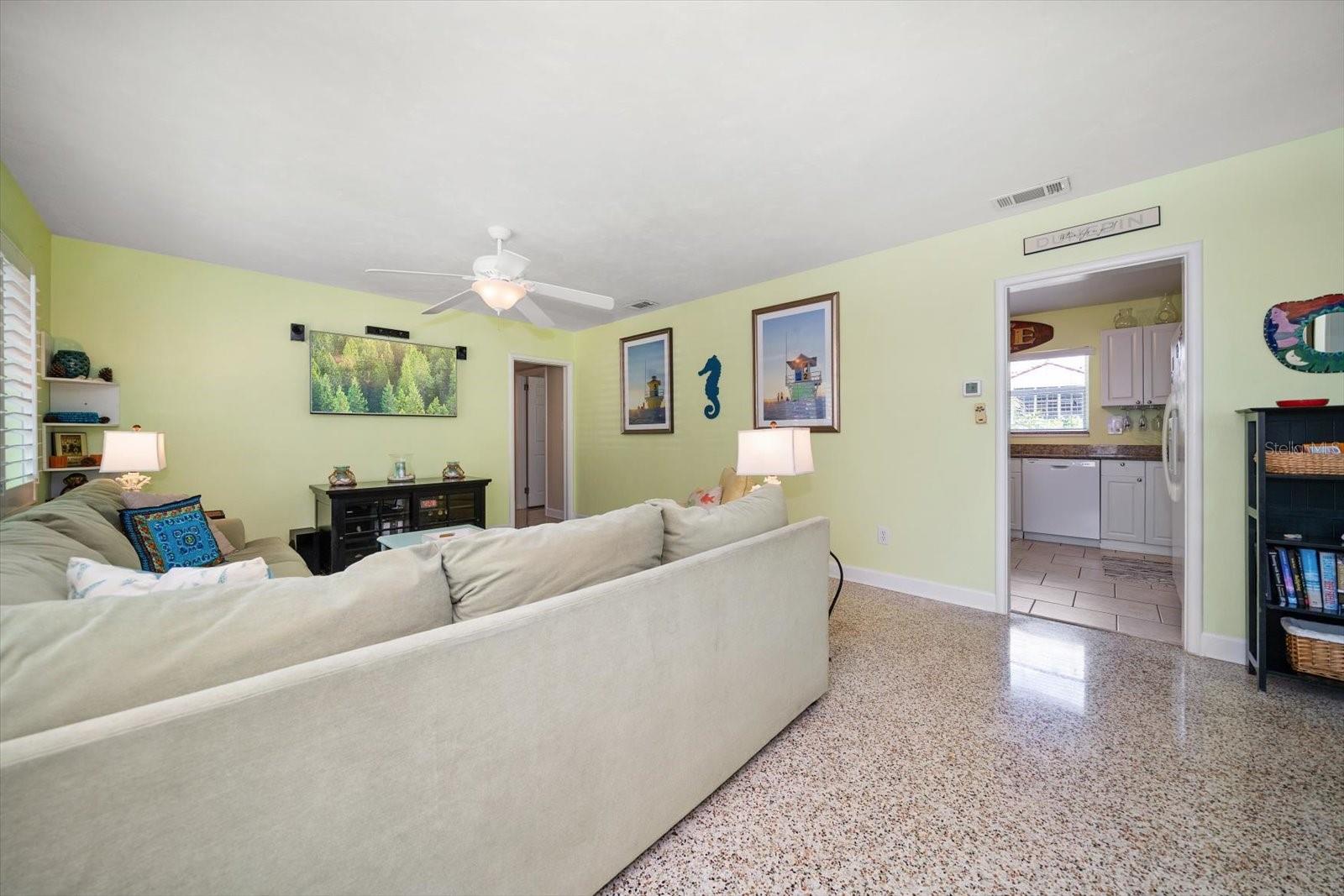 301 CEVERA DR, DUNEDIN, FL, 34698