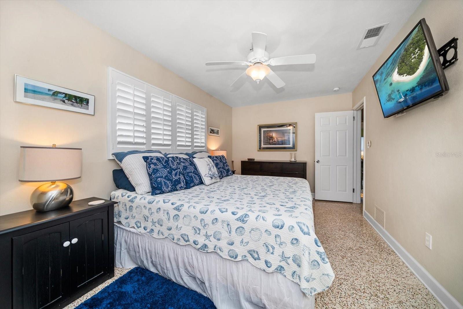 301 CEVERA DR, DUNEDIN, FL, 34698