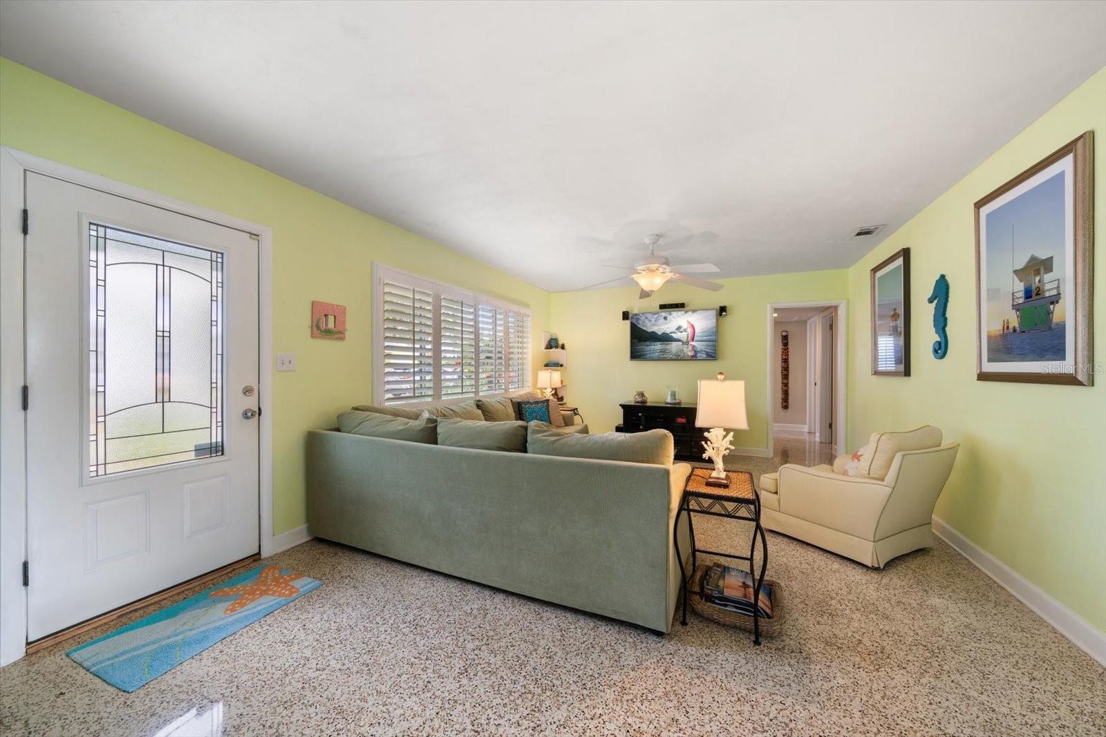 301 CEVERA DR, DUNEDIN, FL, 34698