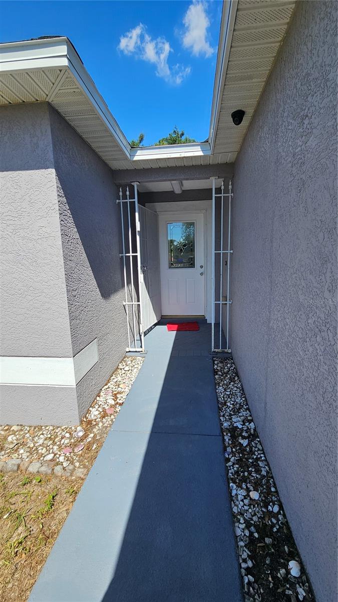 8725 N 13TH ST, TAMPA, FL, 33604