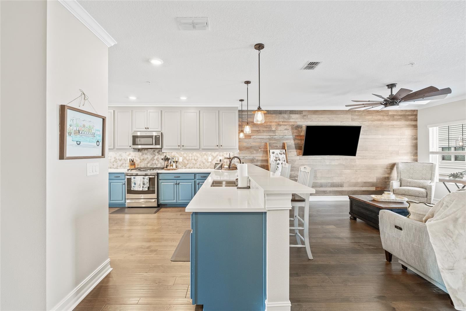 4931 W PAUL AVE #5, TAMPA, FL, 33611