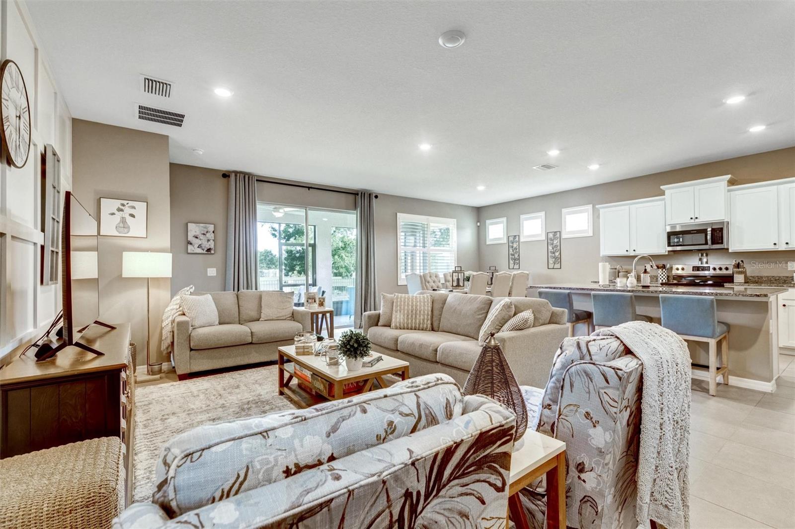 11925 CROSS VINE DR, RIVERVIEW, FL, 33579