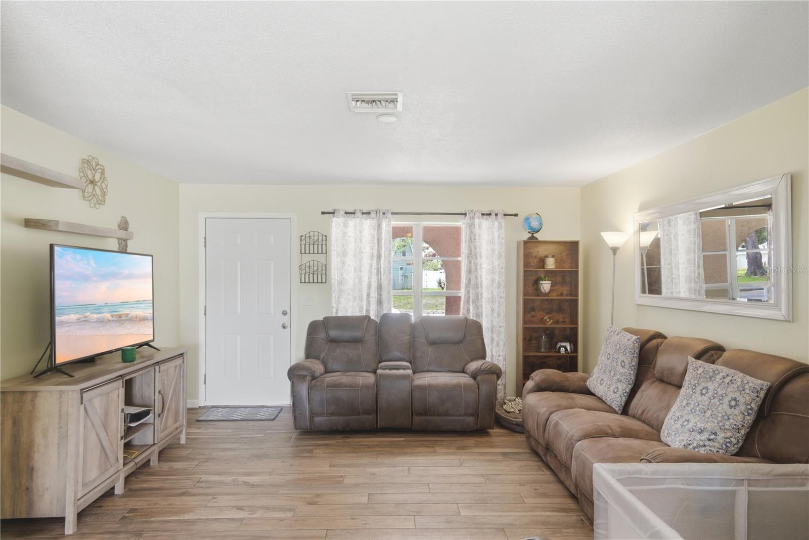 2861 W OAK LEA DR, SOUTH DAYTONA, FL, 32119