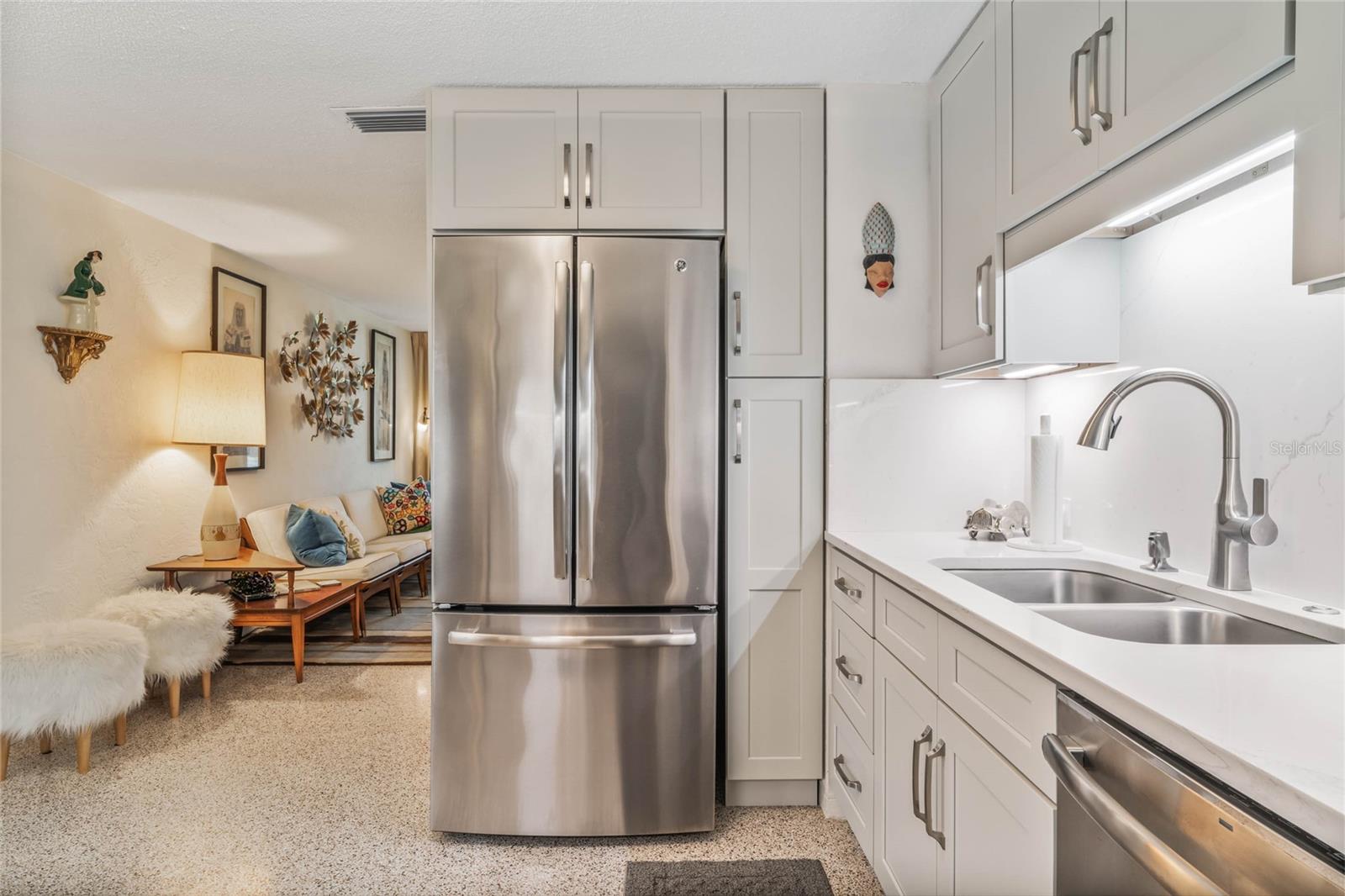 809 E 15TH AVE, NEW SMYRNA BEACH, FL, 32169