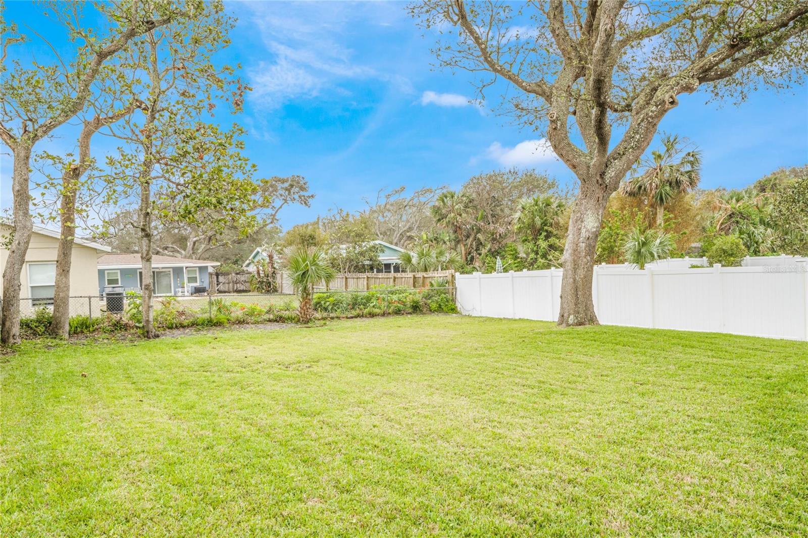 809 E 15TH AVE, NEW SMYRNA BEACH, FL, 32169