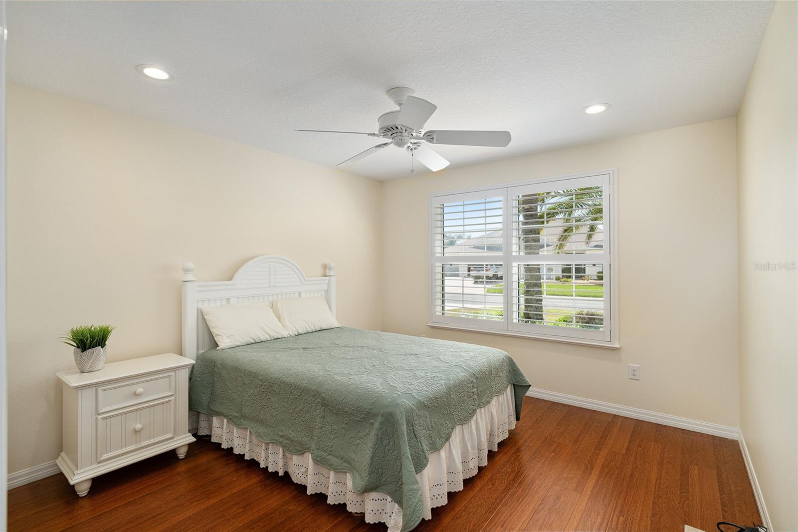 1800 DUTCHESS LOOP, THE VILLAGES, FL, 32162