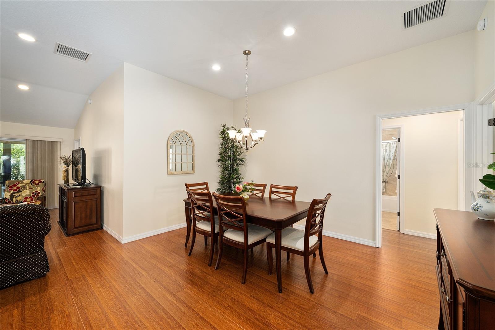 1800 DUTCHESS LOOP, THE VILLAGES, FL, 32162