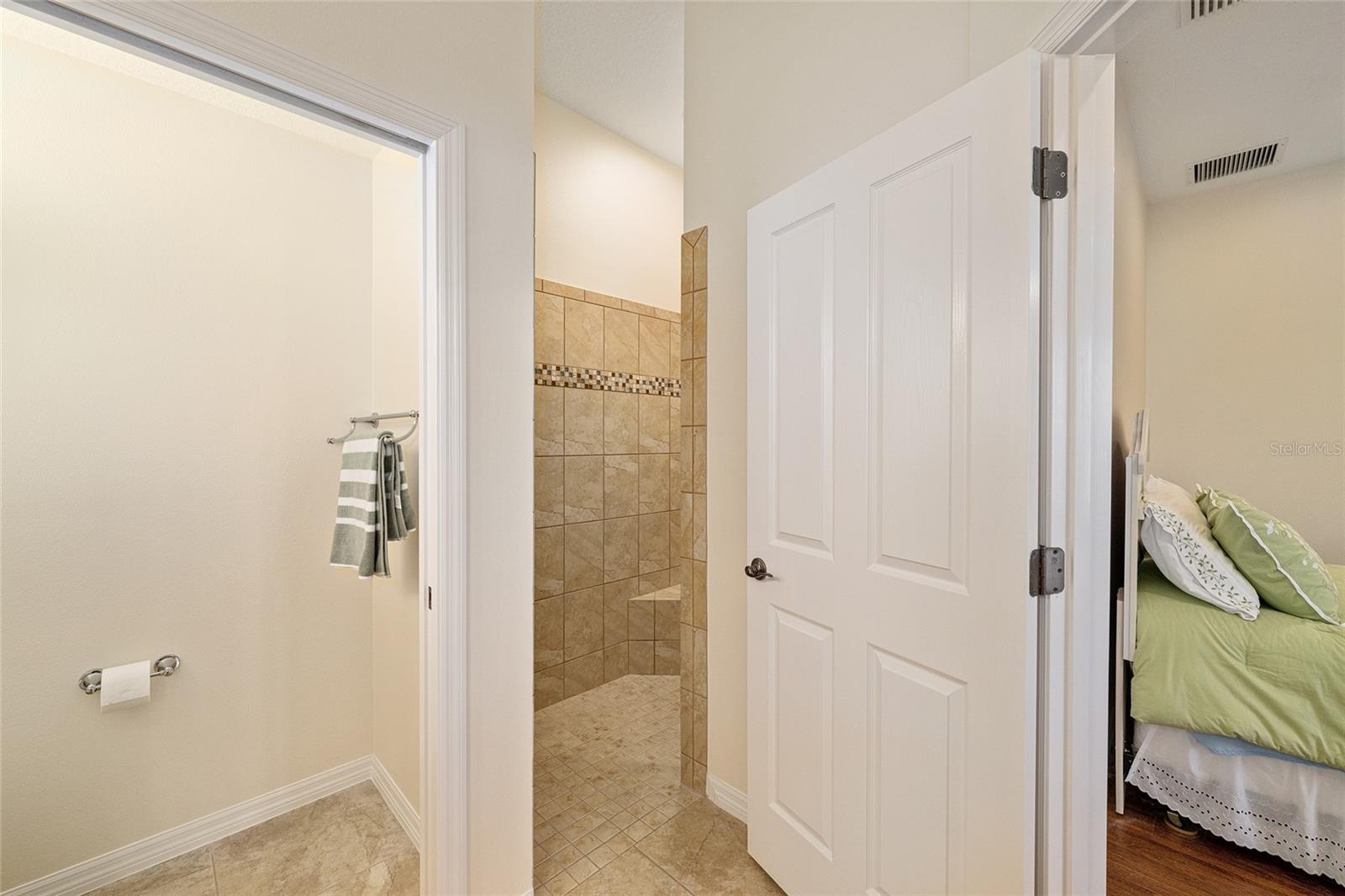 1800 DUTCHESS LOOP, THE VILLAGES, FL, 32162