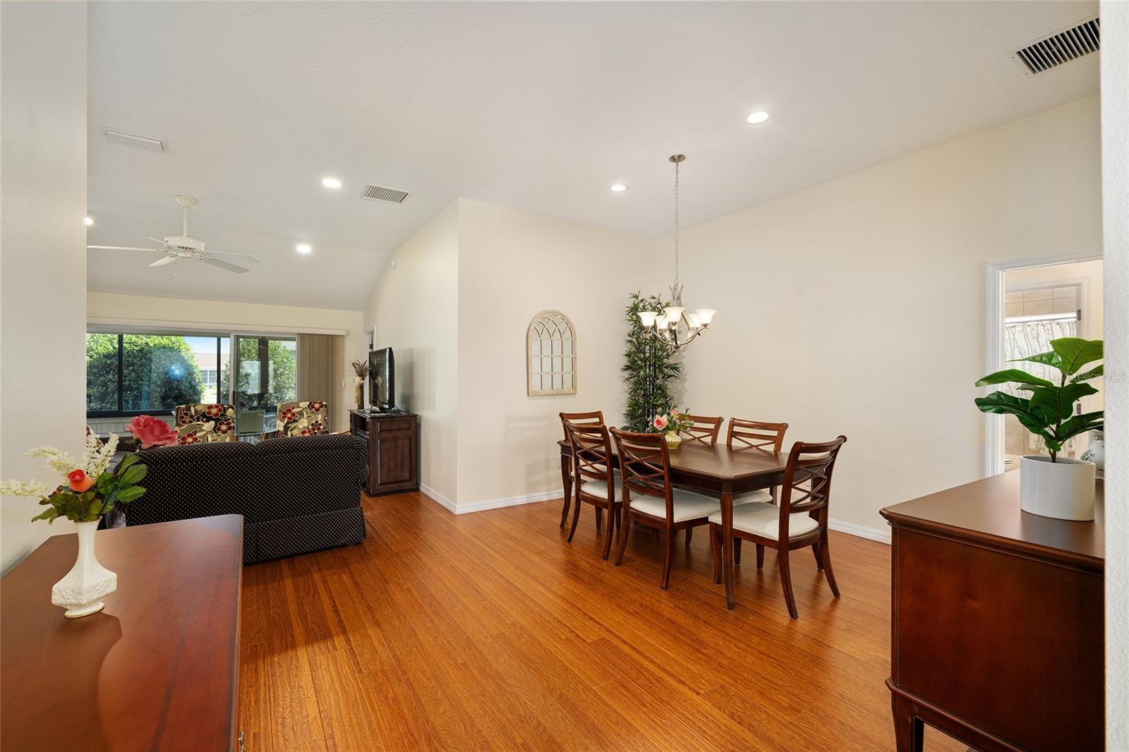 1800 DUTCHESS LOOP, THE VILLAGES, FL, 32162