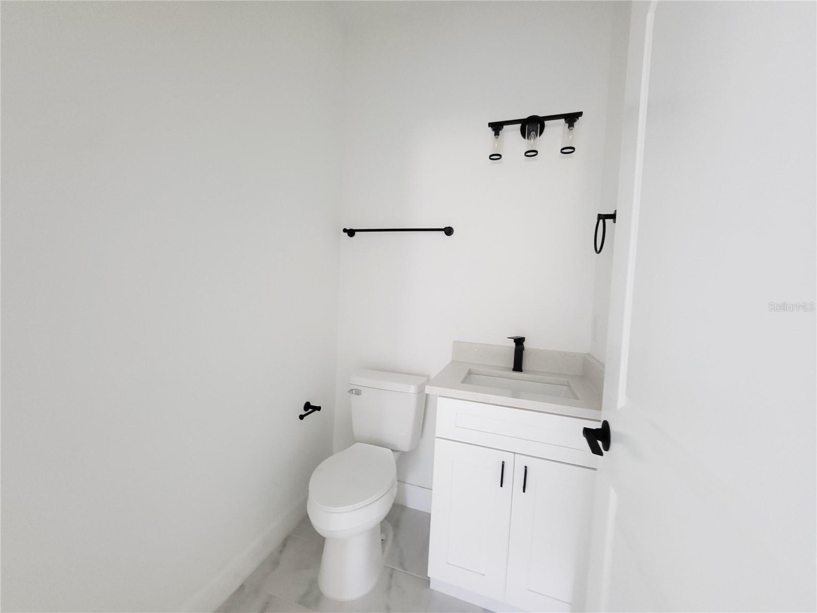 421 TONKLIN RD SW, PALM BAY, FL, 32908