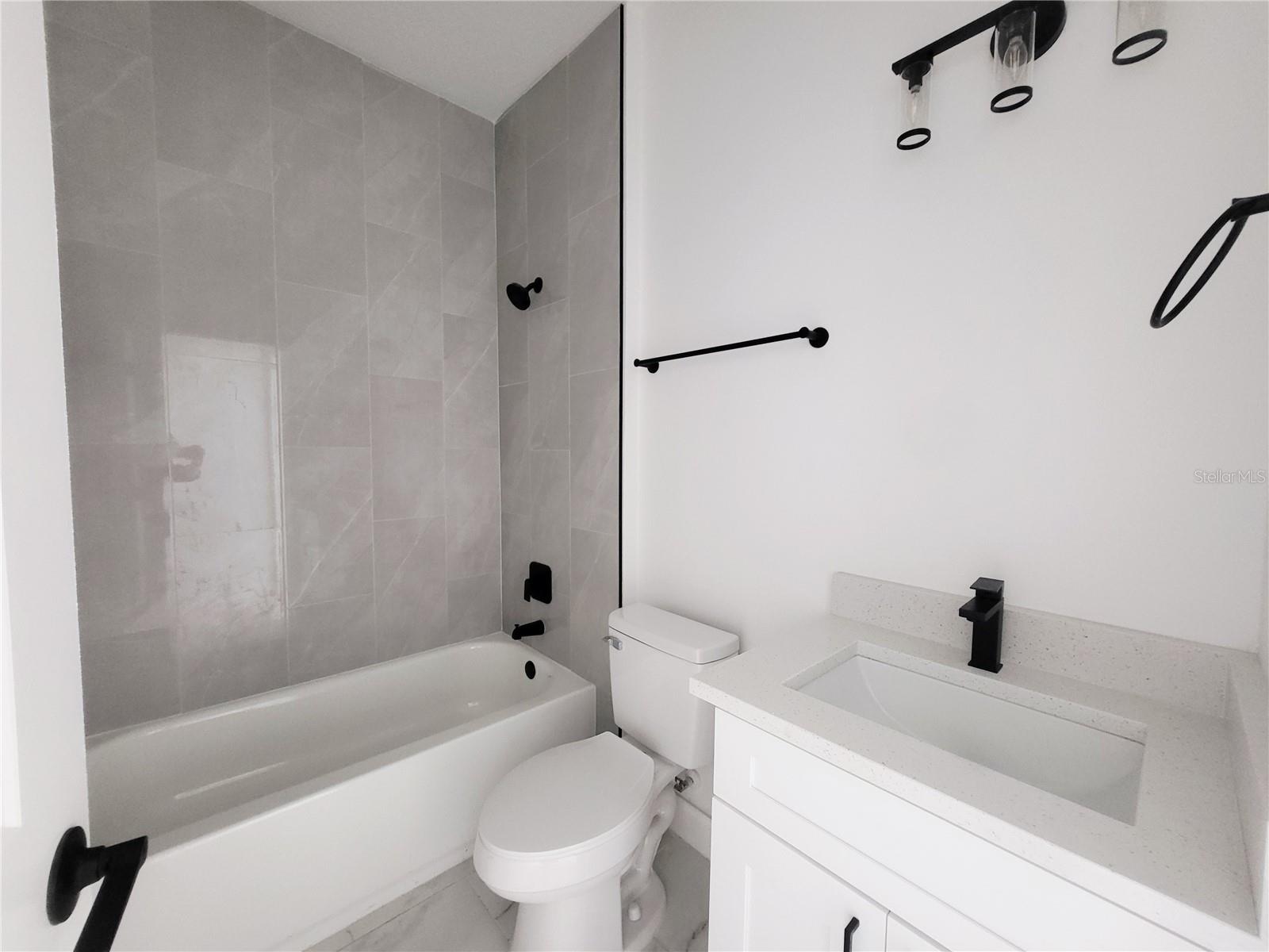 421 TONKLIN RD SW, PALM BAY, FL, 32908