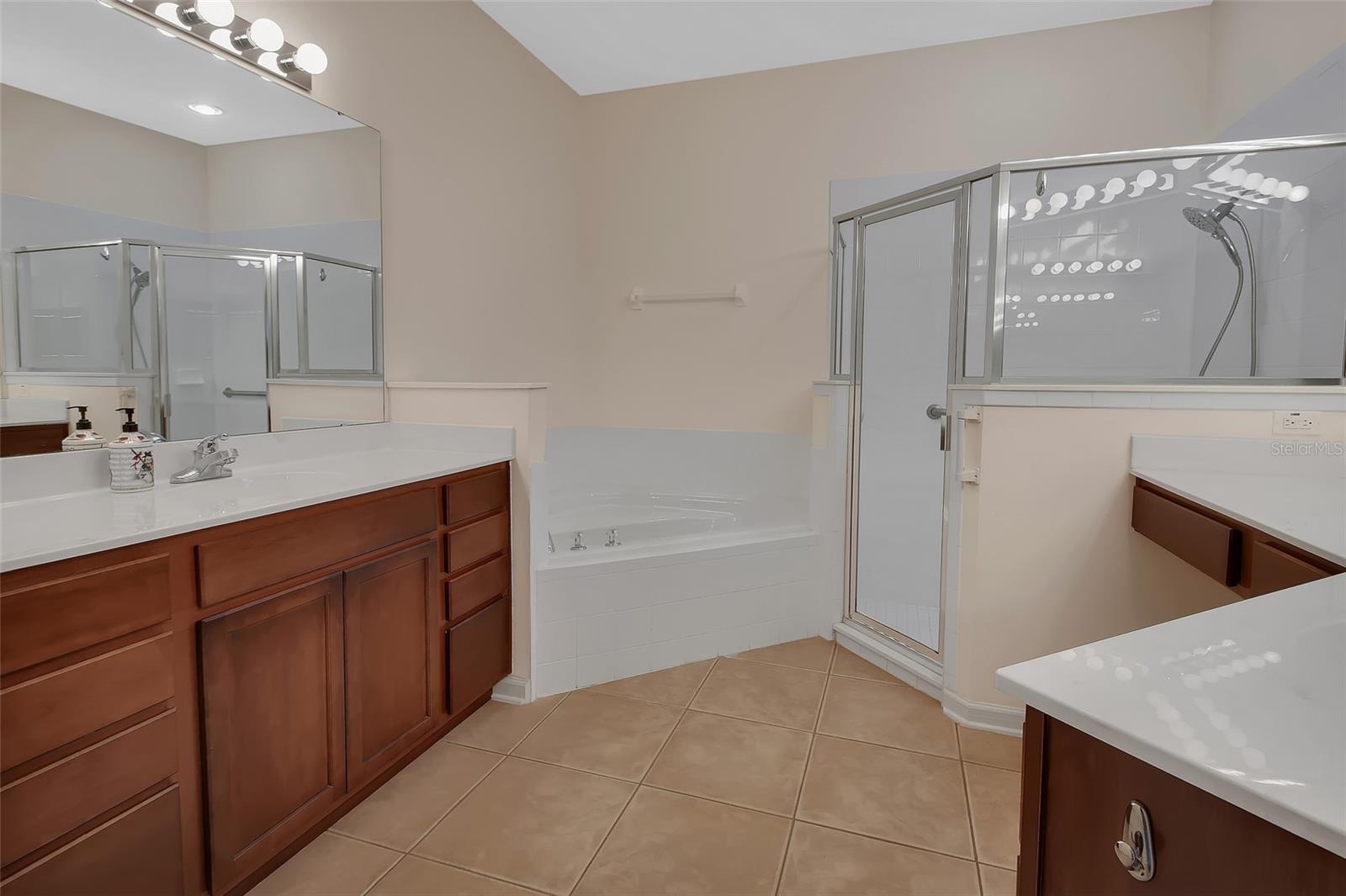 525 HERON POINT WAY, DELAND, FL, 32724
