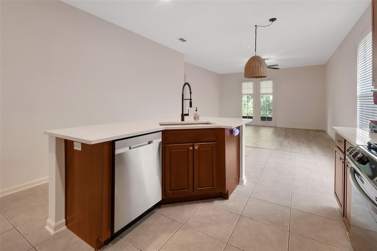 525 HERON POINT WAY, DELAND, FL, 32724