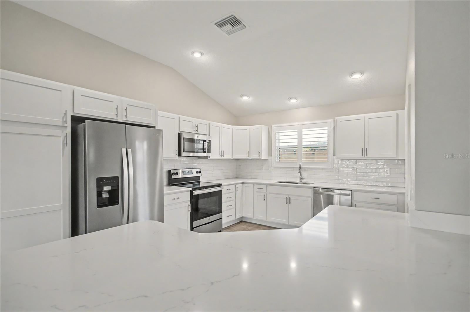 3320 DZURO DR, OXFORD, FL, 34484