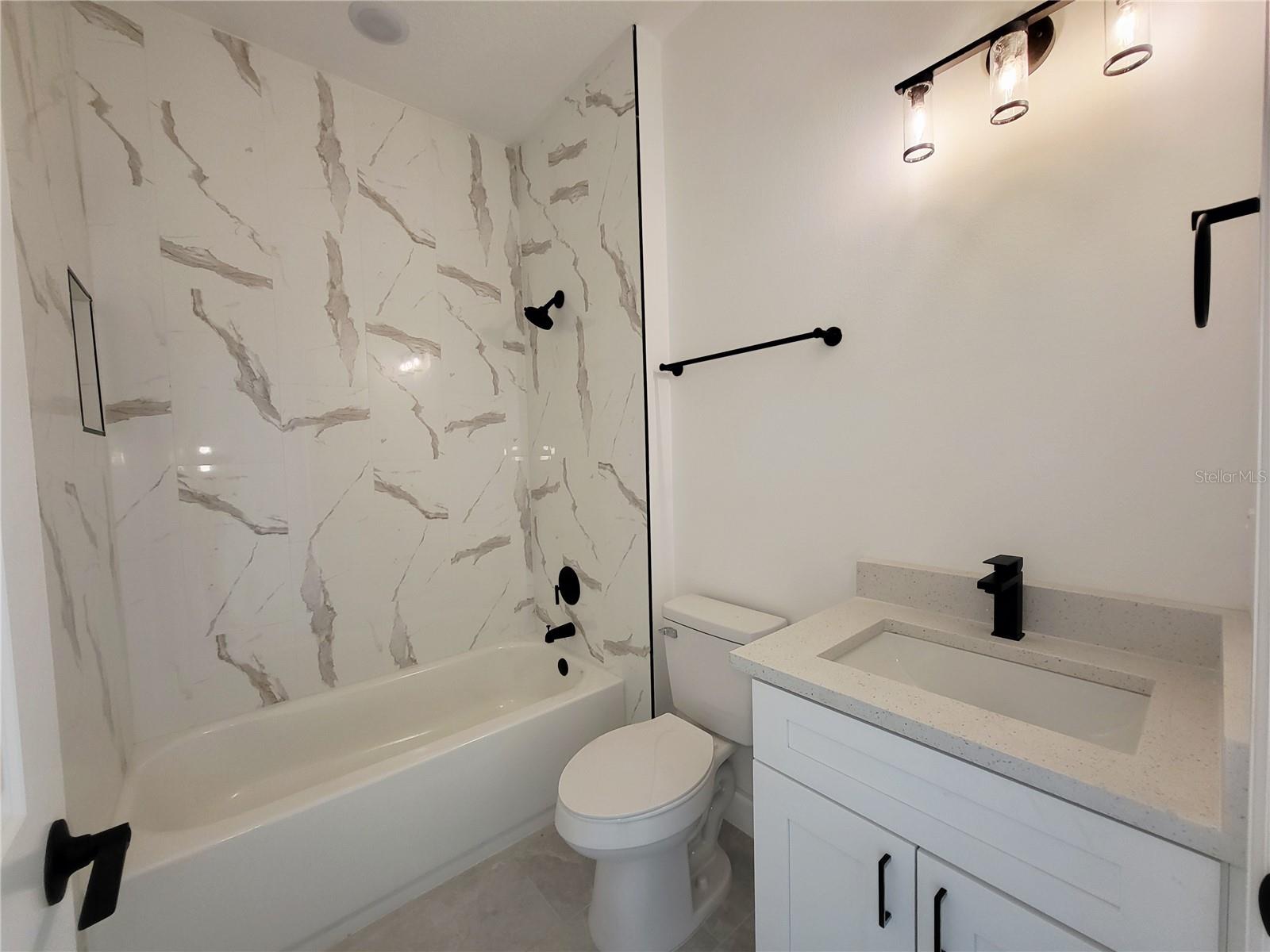 421 TONKLIN RD SW, PALM BAY, FL, 32908