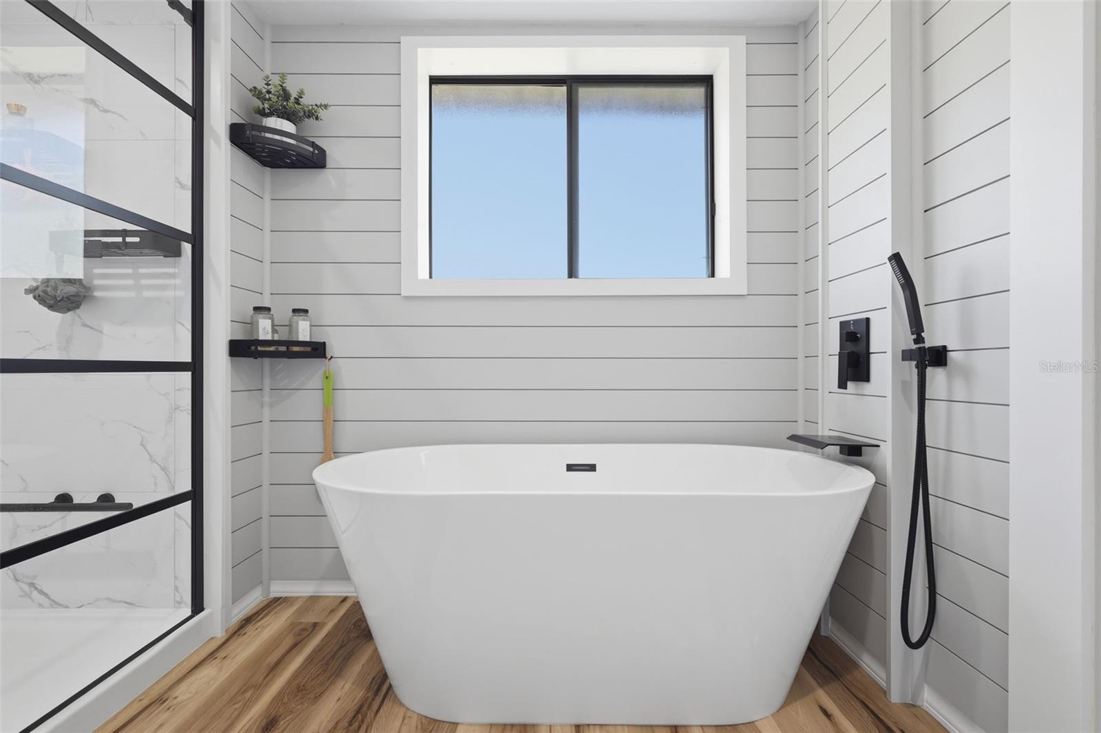 168 COMMUNITY DR, DEBARY, FL, 32713