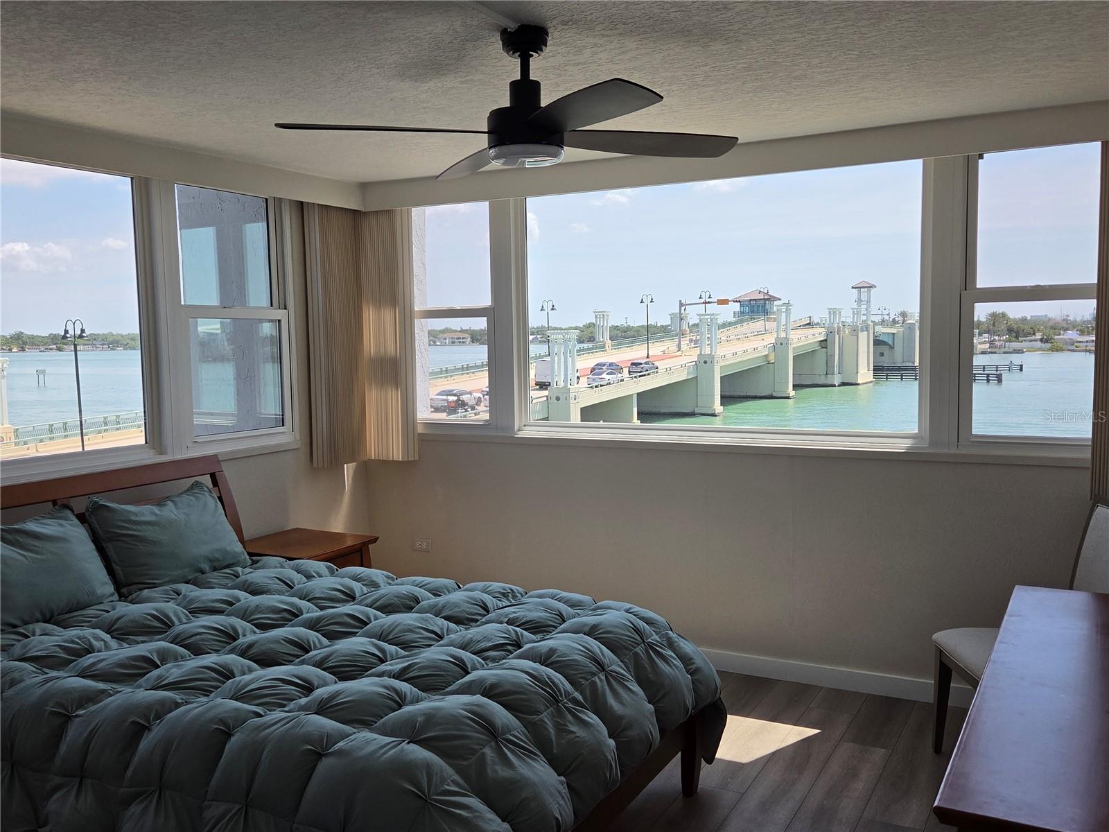 500 TREASURE ISLAND CSWY #307, TREASURE ISLAND, FL, 33706