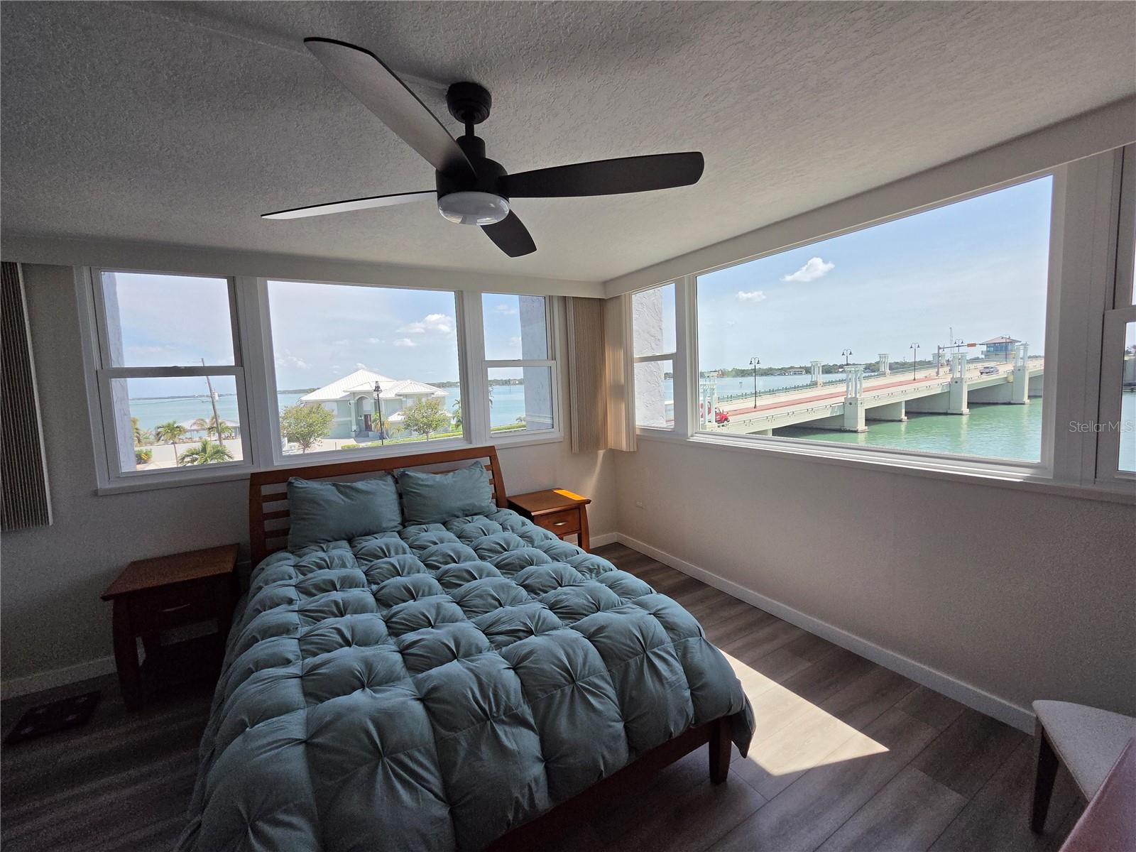 500 TREASURE ISLAND CSWY #307, TREASURE ISLAND, FL, 33706
